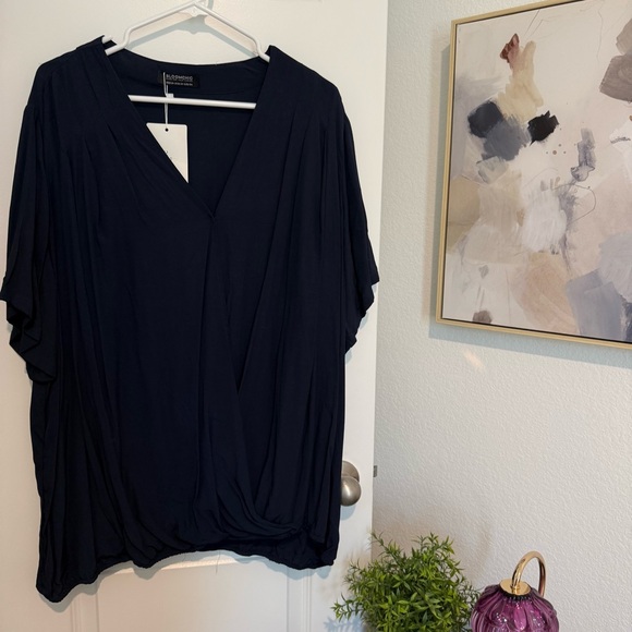 BloomChic Tops - Bloomchic Navy V-Neck Draped Women's Top Size 22-24